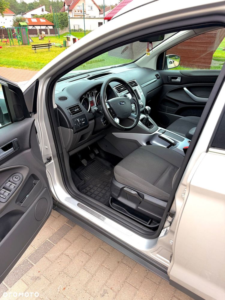Ford Kuga 2.0 TDCi Titanium - 4