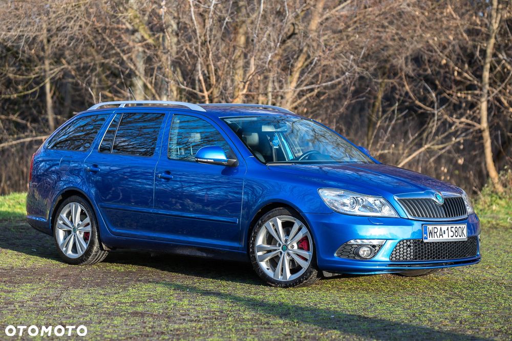 Skoda Octavia 2.0 TSI DSG RS - 5