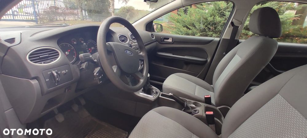 Ford Focus - 11