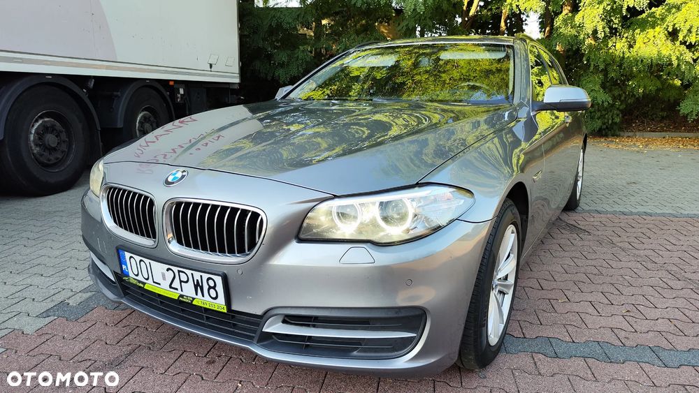 BMW Seria 5 520d Touring - 14