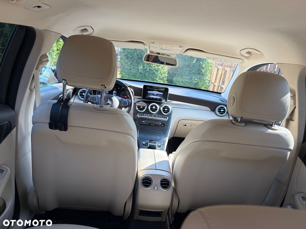 Mercedes-Benz GLC - 9