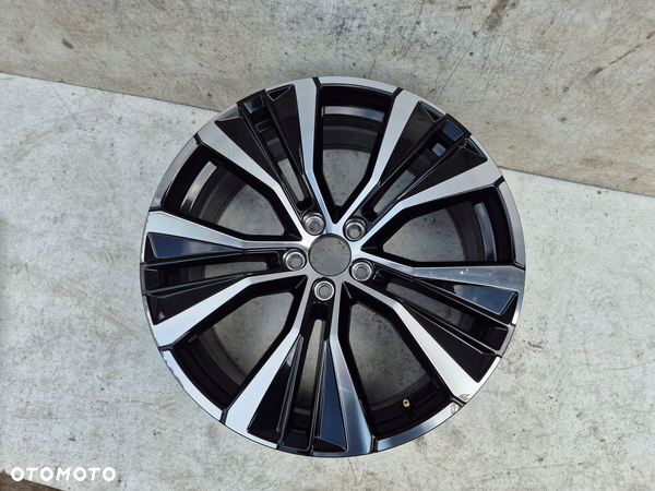 Felga Volvo XC60 II 8.0" x 20" 5x108 ET 52,5 32358599BL