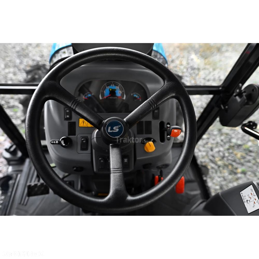 LS Traktor MT3.60 HST 4x4 - 57 KM / CAB - 2