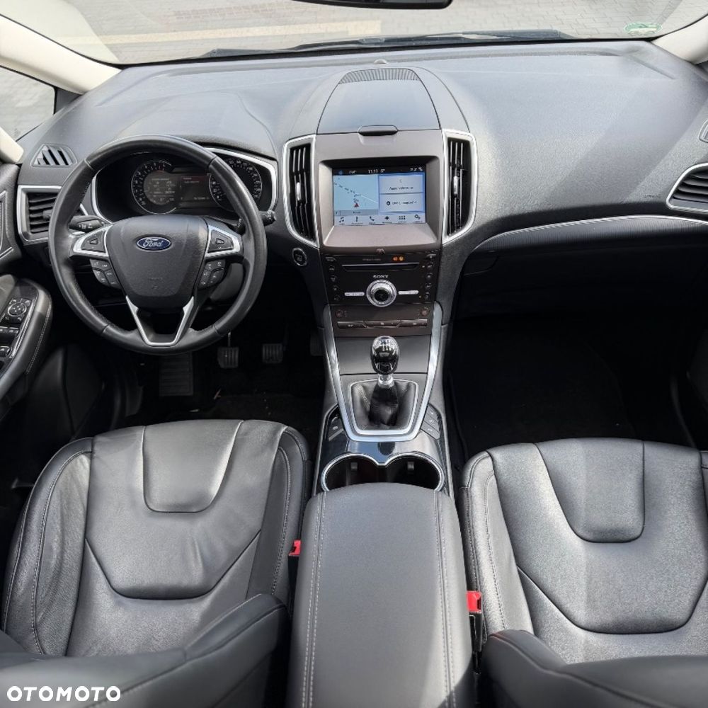 Ford S-Max - 26