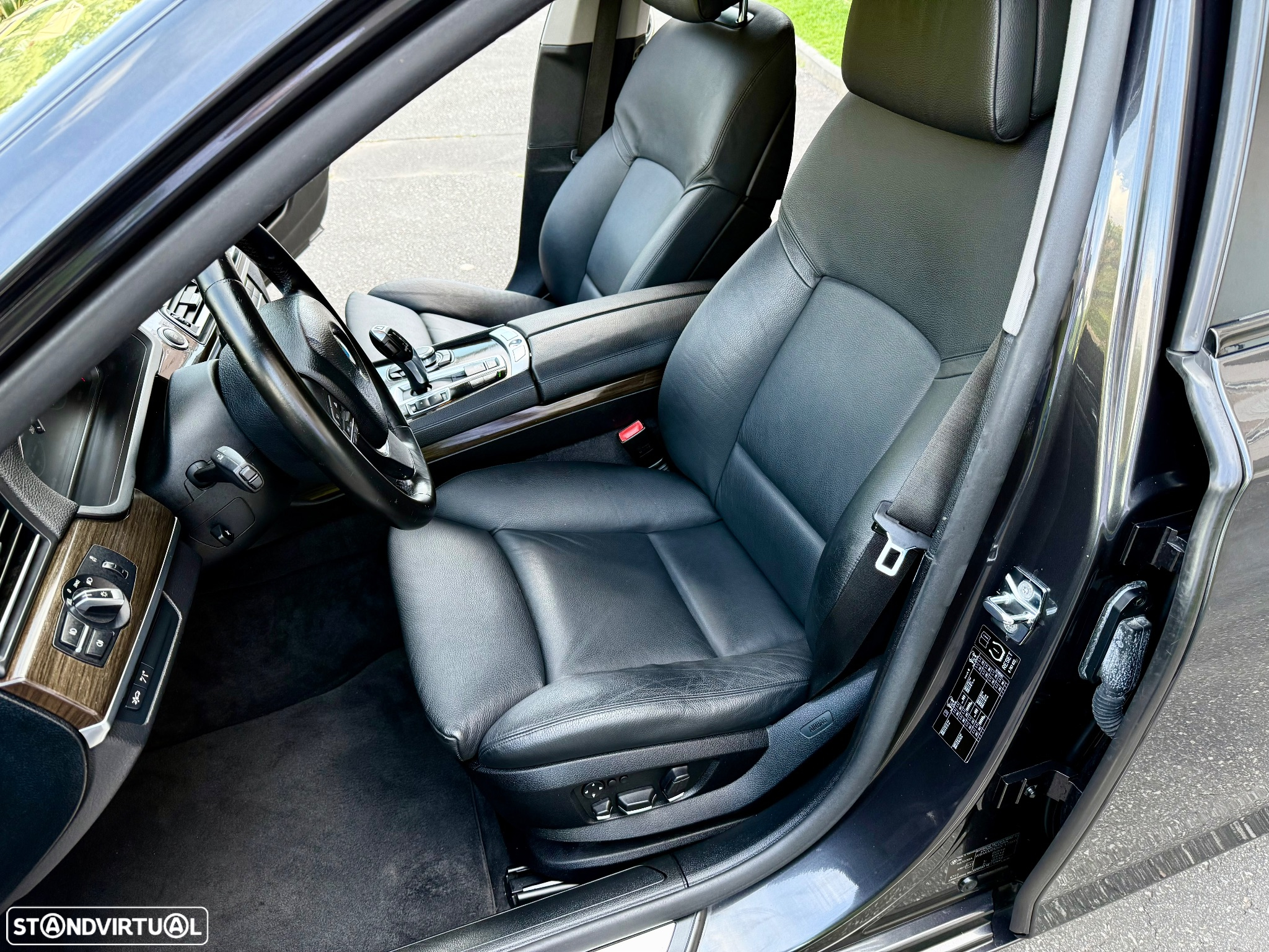 BMW 730 d Pack M - 7