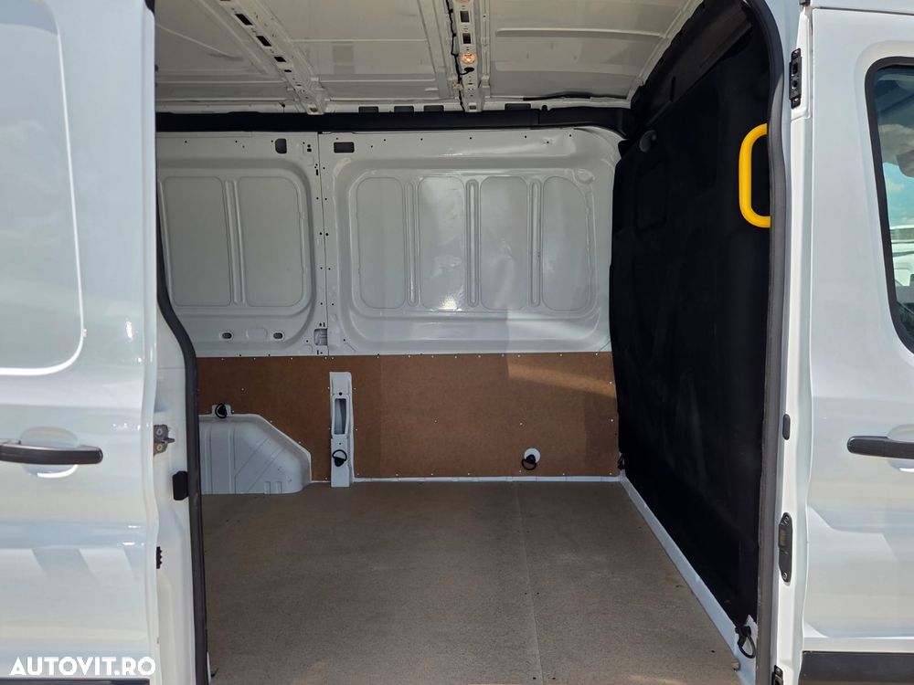 Ford New Transit EcoBlue L2H2 - 15