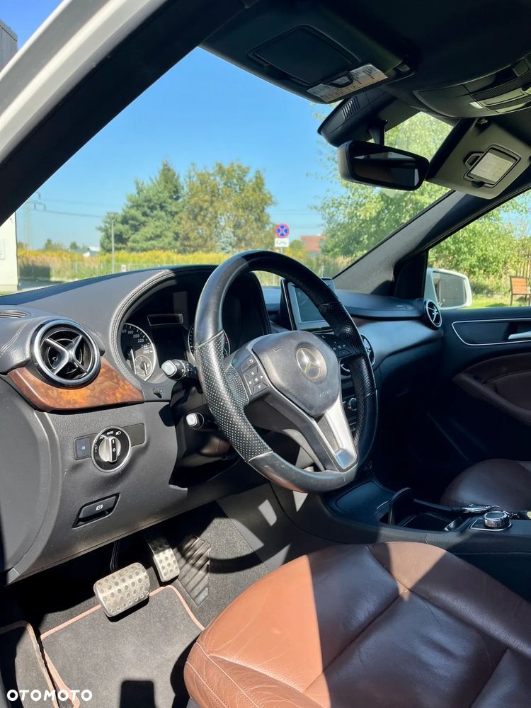 Mercedes-Benz Klasa B 180 CDI 7G-DCT - 19