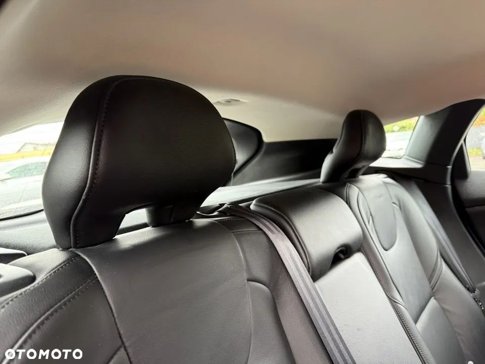 Volvo V40 T2 Summum - 36