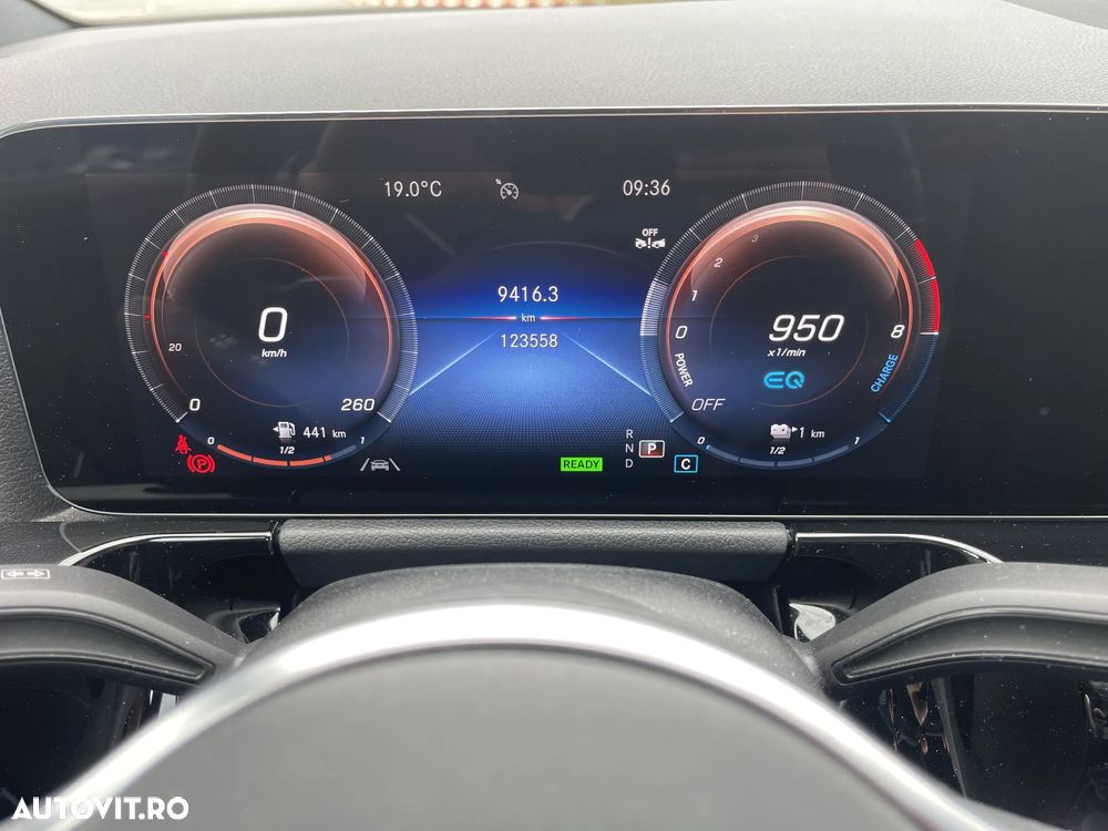 Mercedes-Benz GLA 250 e 8G-DCT Progressive - 12