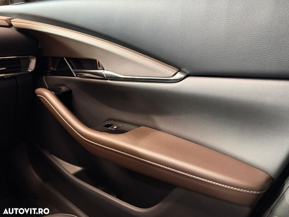 Mazda CX-30 e-SKYACTIV X186 AT MHEV Takumi - 20