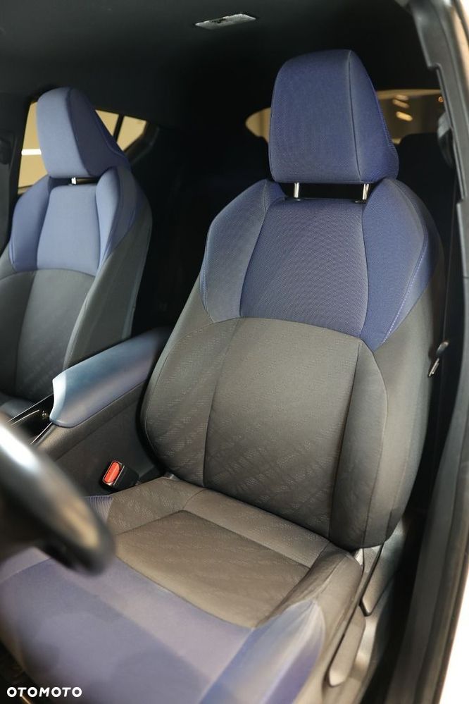 Toyota C-HR - 9