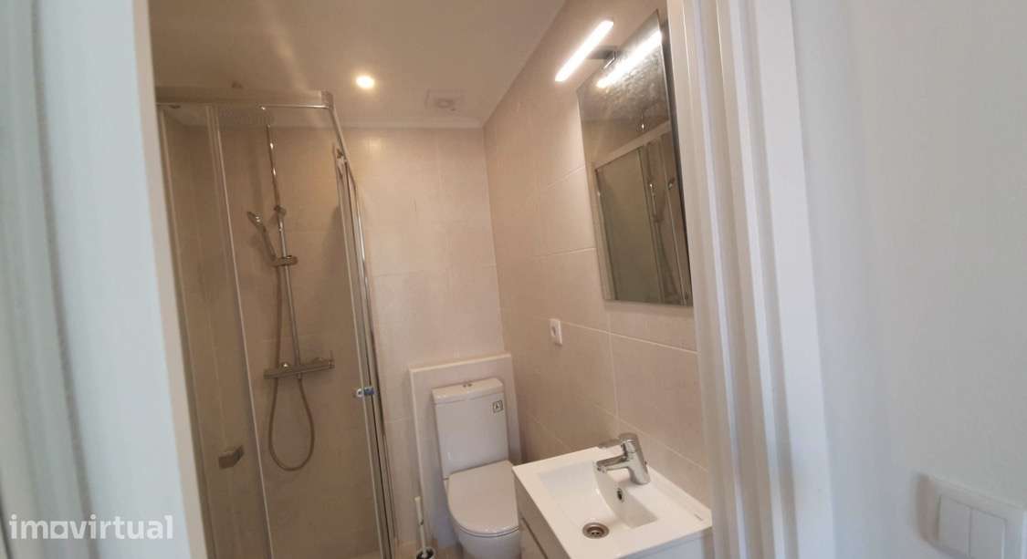 Predio mobilado com 3 apartamentos - Grande imagem: 4/12