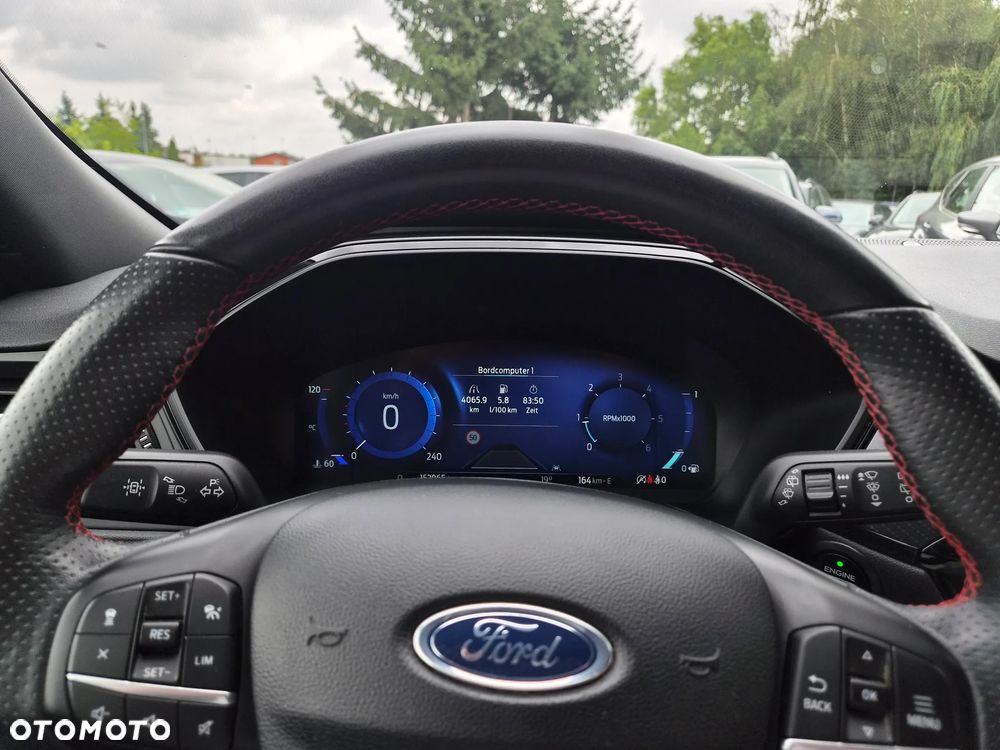 Ford Kuga 2.0 EcoBlue Hybrid ST-LINE - 21