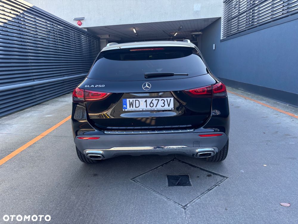 Mercedes-Benz GLA 250 8G-DCT Style - 6