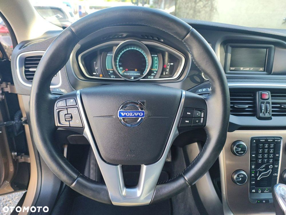 Volvo V40 Cross Country D3 Geartronic Summum - 24