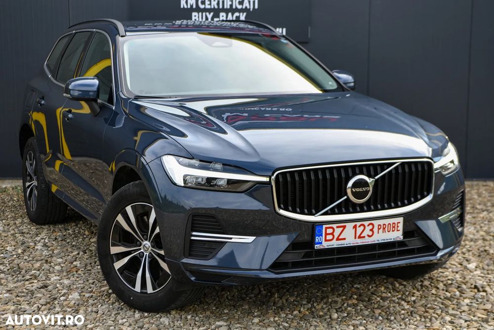 Volvo XC 60 B4 MHEV AT8 FWD Momentum - 27