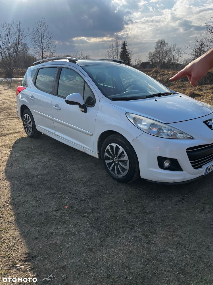 Peugeot 207 1.4 16V Trendy - 3