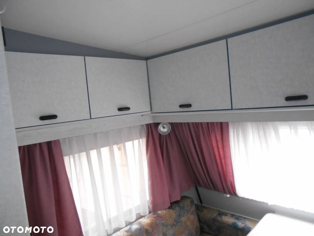 Burstner HOLIDAY 390 - 19