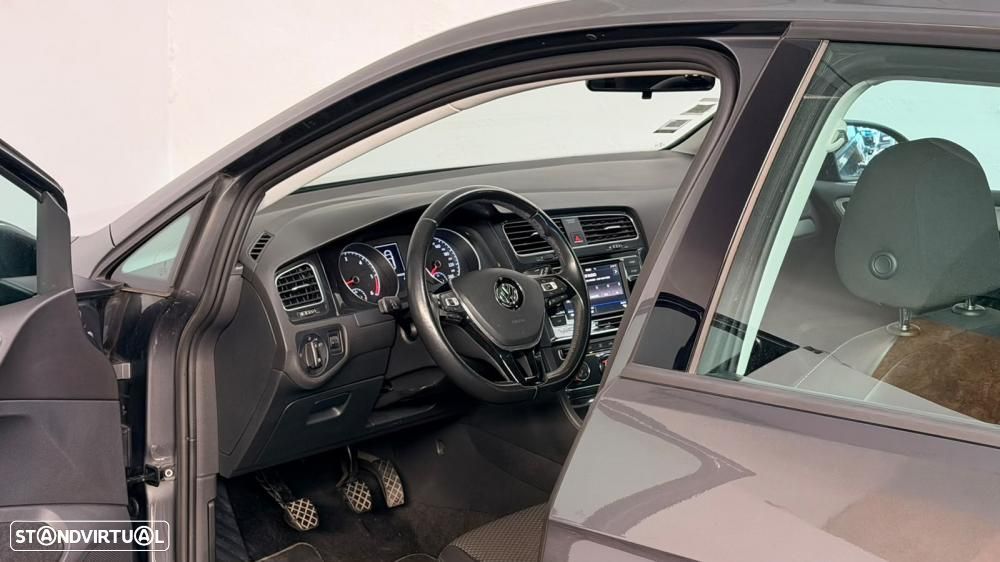 VW Golf 1.6 TDI Trendline - 26