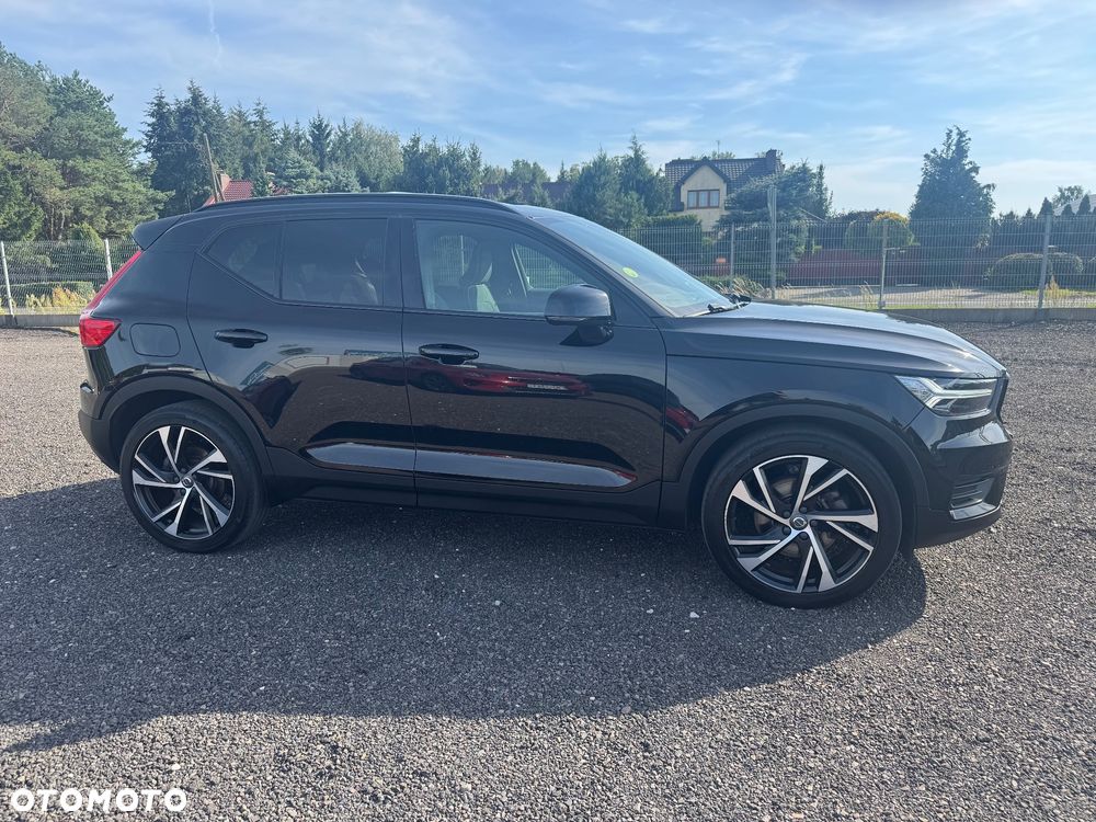 Volvo XC 40 D4 AWD R-Design - 11