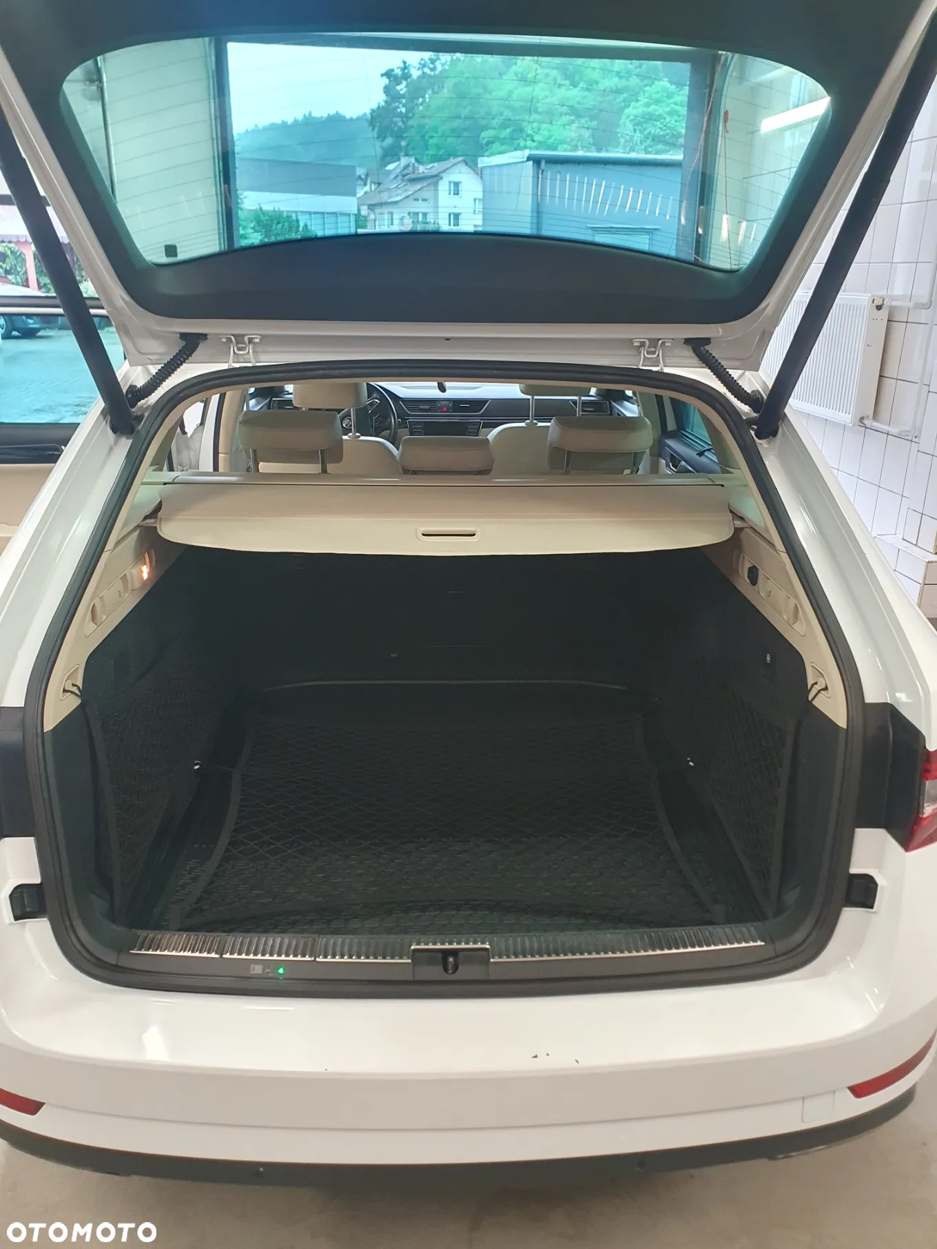 Skoda Superb 2.0 TSI 4x4 L&K DSG - 9