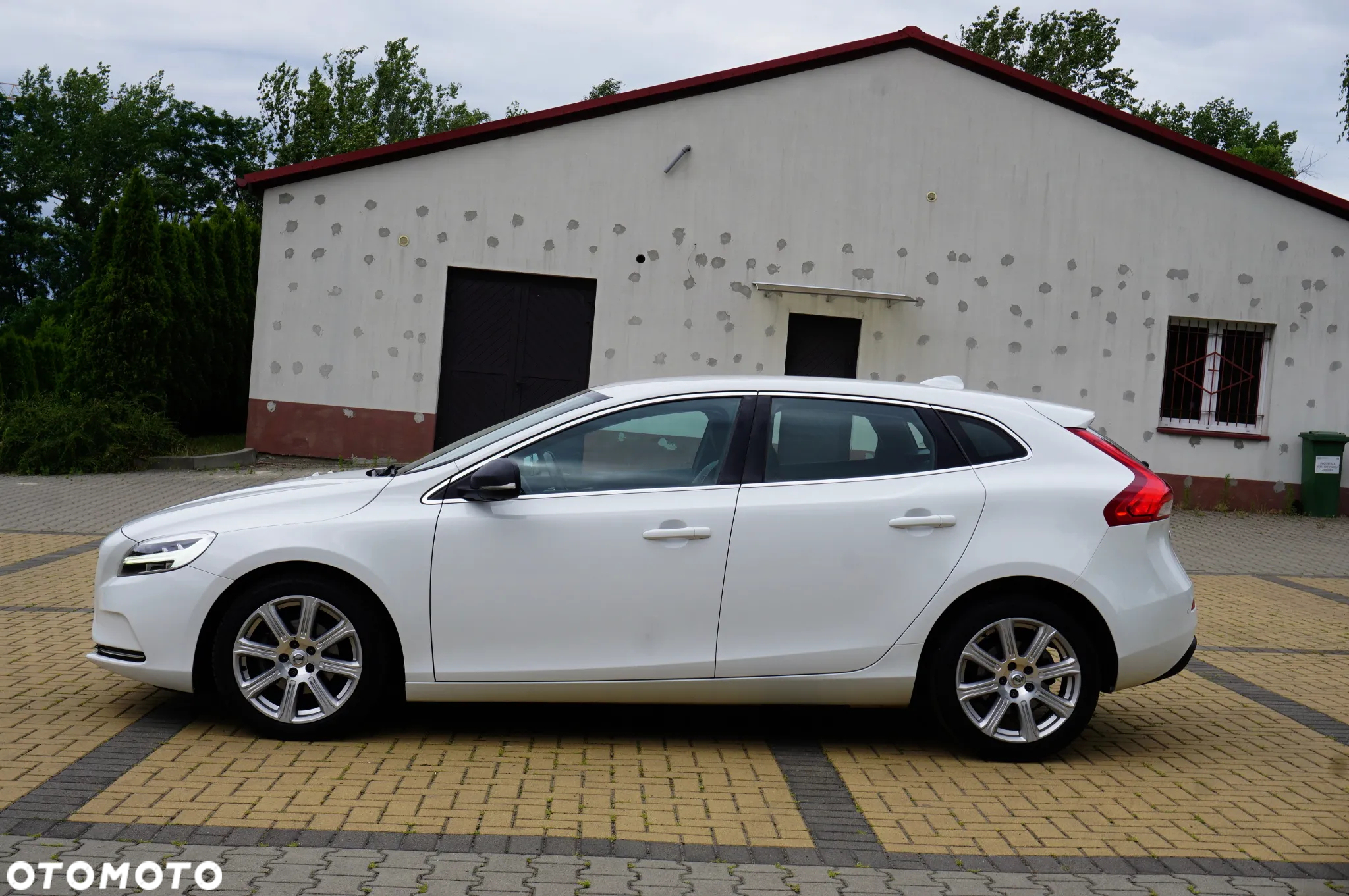 Volvo V40 D2 Inscription - 12