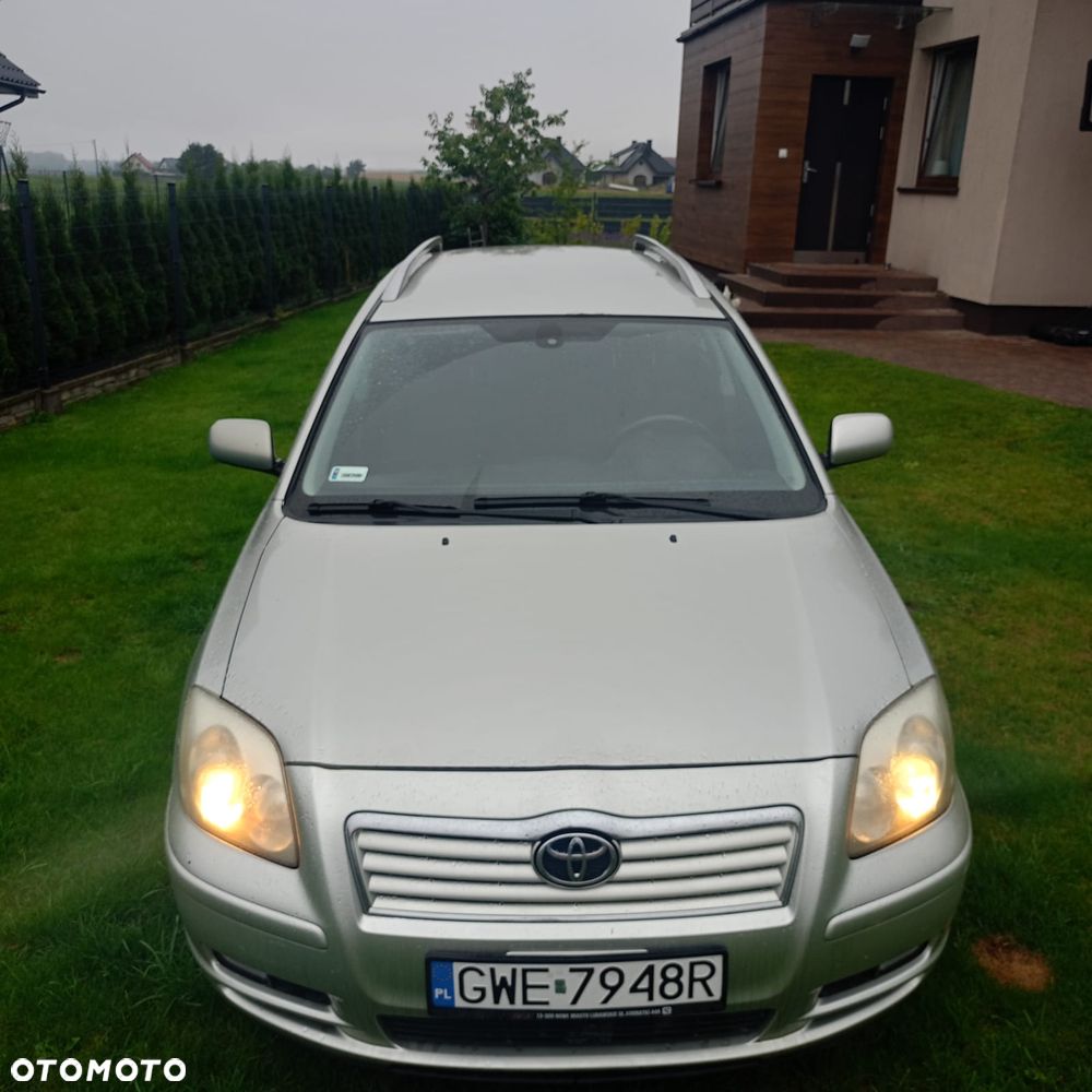 Toyota Avensis 1.8 VVT-i - 1