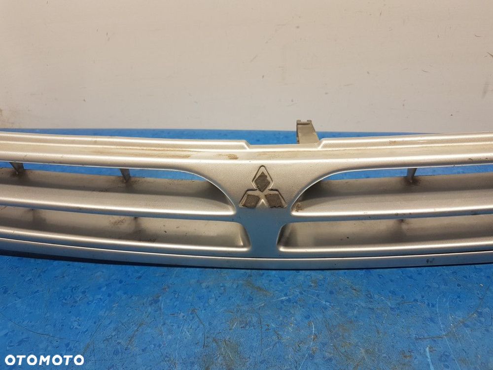 MITSUBISHI LANCER V ATRAPA / GRILL - 5