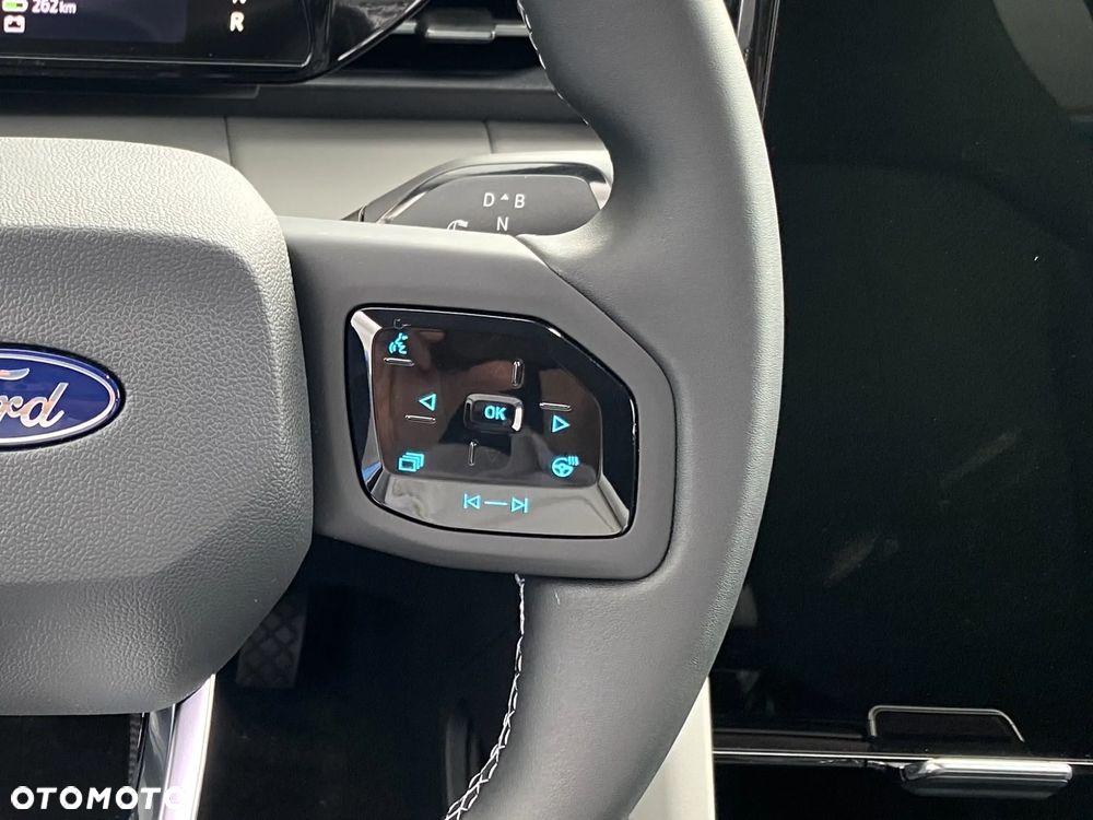 Ford Explorer 77kWh RWD - 17