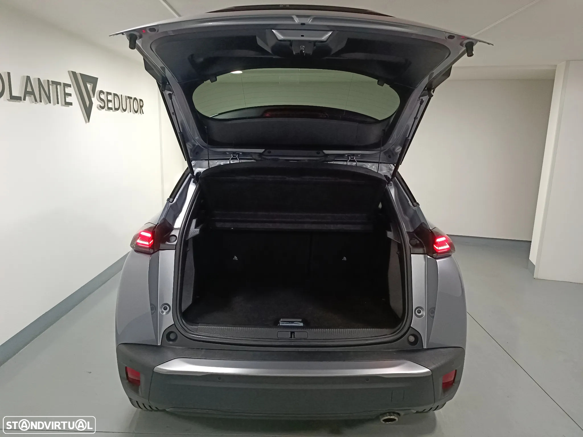 Peugeot 2008 1.5 BlueHDi GT Pack EAT8 - 8