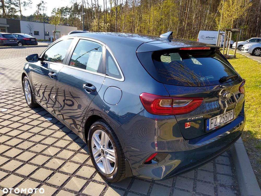 Kia Ceed 1.4 T-GDI M - 9
