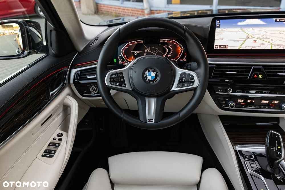 BMW Seria 5 518d mHEV Luxury Line - 29
