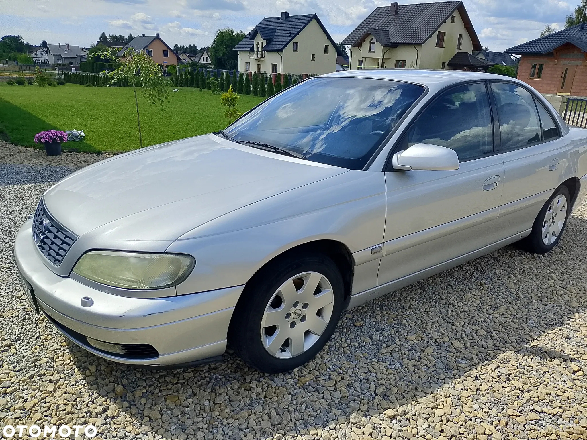 Opel Omega 2.2 Base / Club - 3