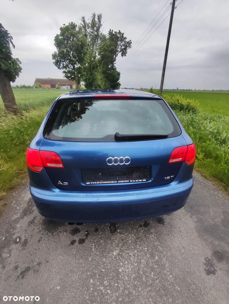 Audi A3 Sportback 1.8 TFSI Attraction - 14