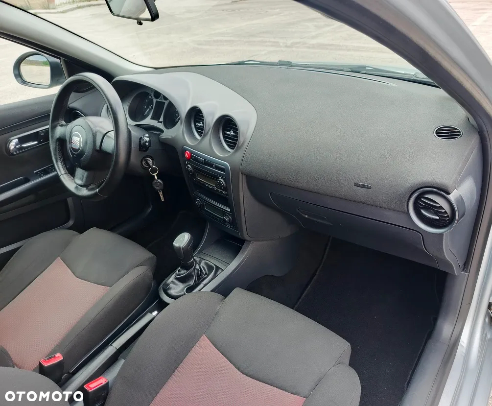 Seat Ibiza 1.4 16V Sport - 16
