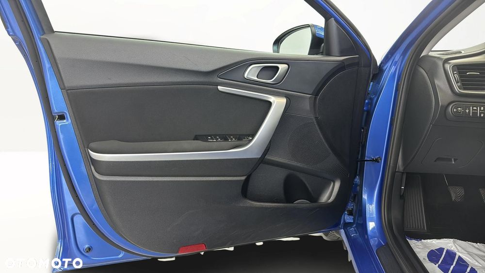 Kia Ceed 1.5 T-GDI M - 10