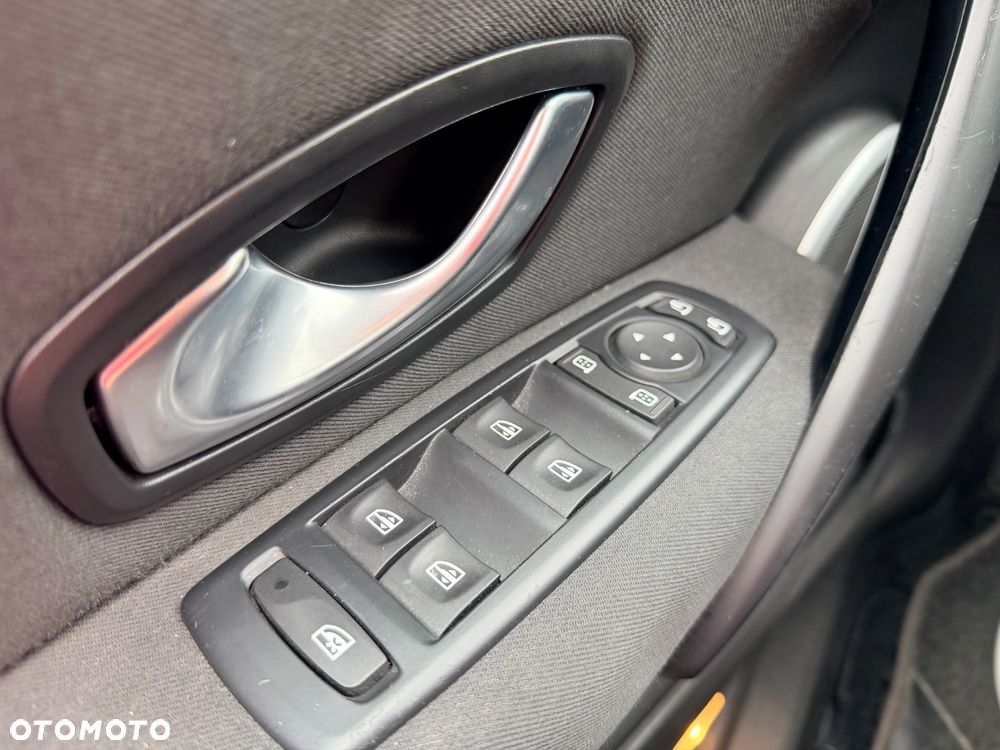 Renault Megane TCe 130 Dynamique - 16