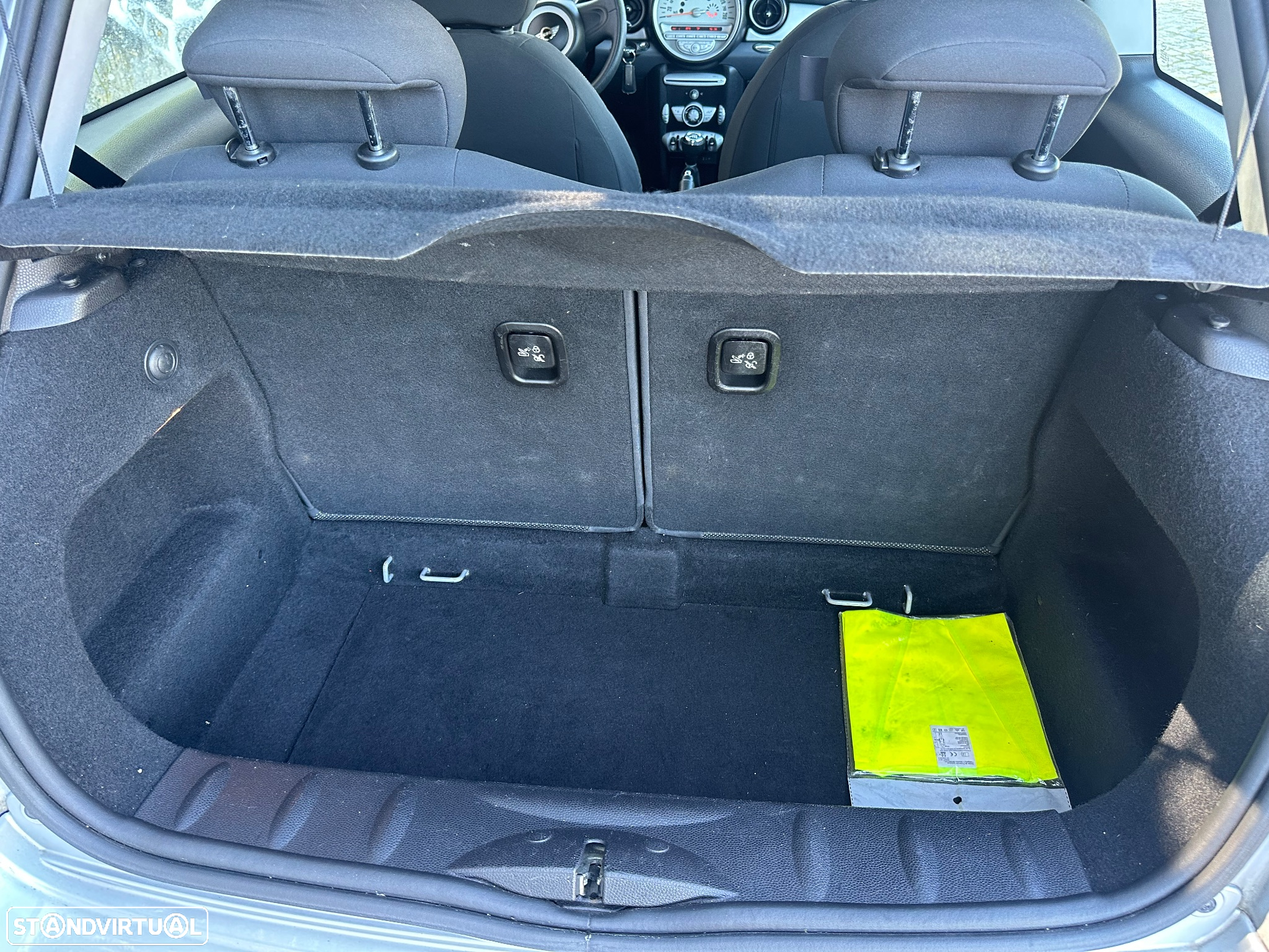 MINI 3 Portas One 1.4 - 26