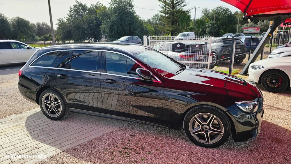 Mercedes-Benz E 300 de 4Matic 9G-TRONIC AMG Line - 4