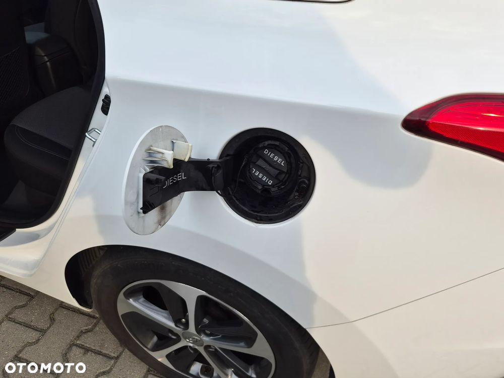 Hyundai i30 1.6 CRDI Intro Edition - 27