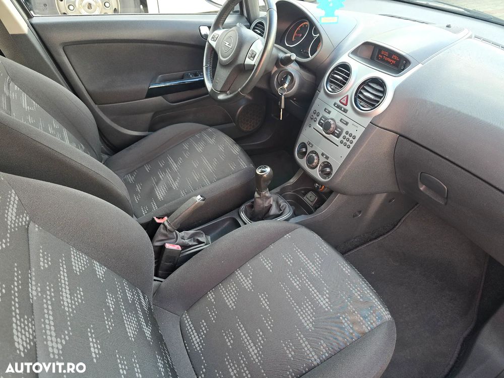 Opel Corsa 1.2 16V - 8