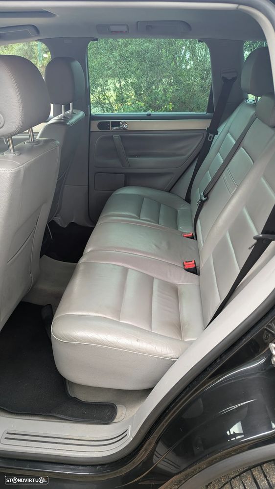 VW Touareg 3.0 TDI V6 Tiptronic - 6