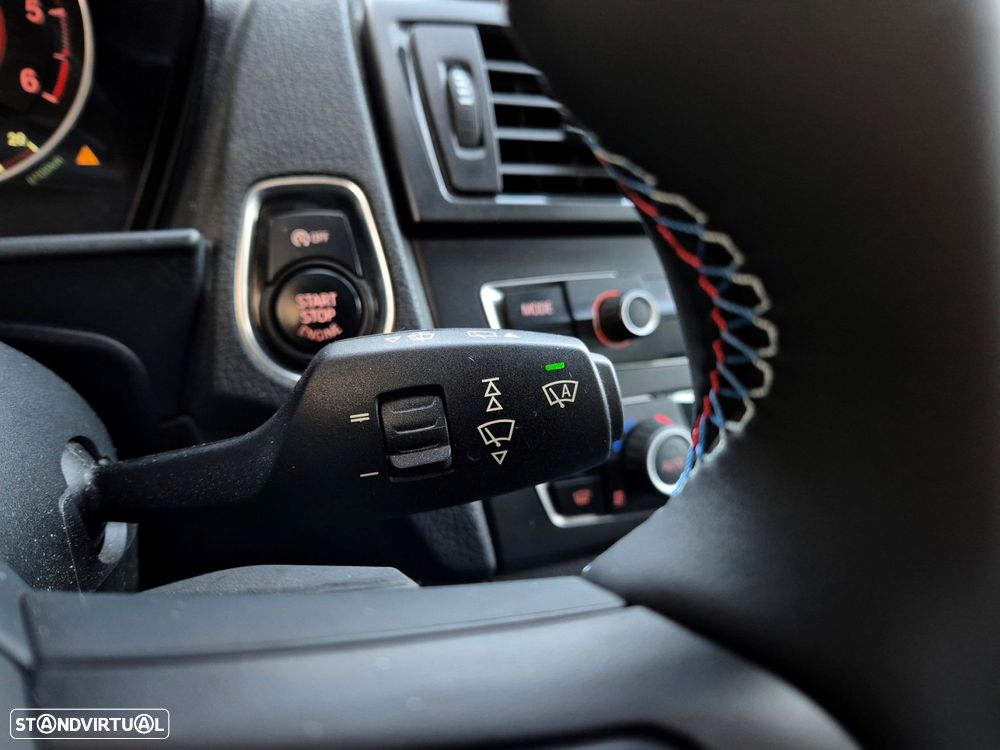 BMW 125 d Pack M - 21