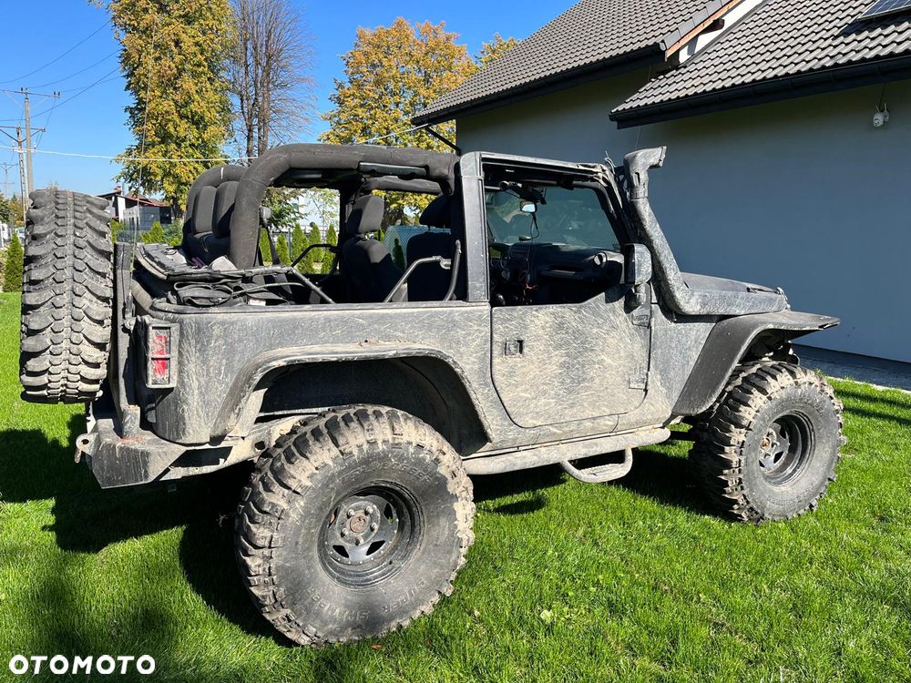 Jeep Wrangler - 7