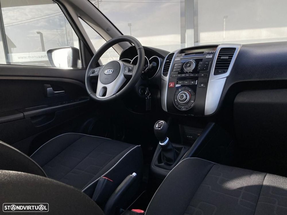 Kia Venga 1.4 CRDi EX ISG - 16