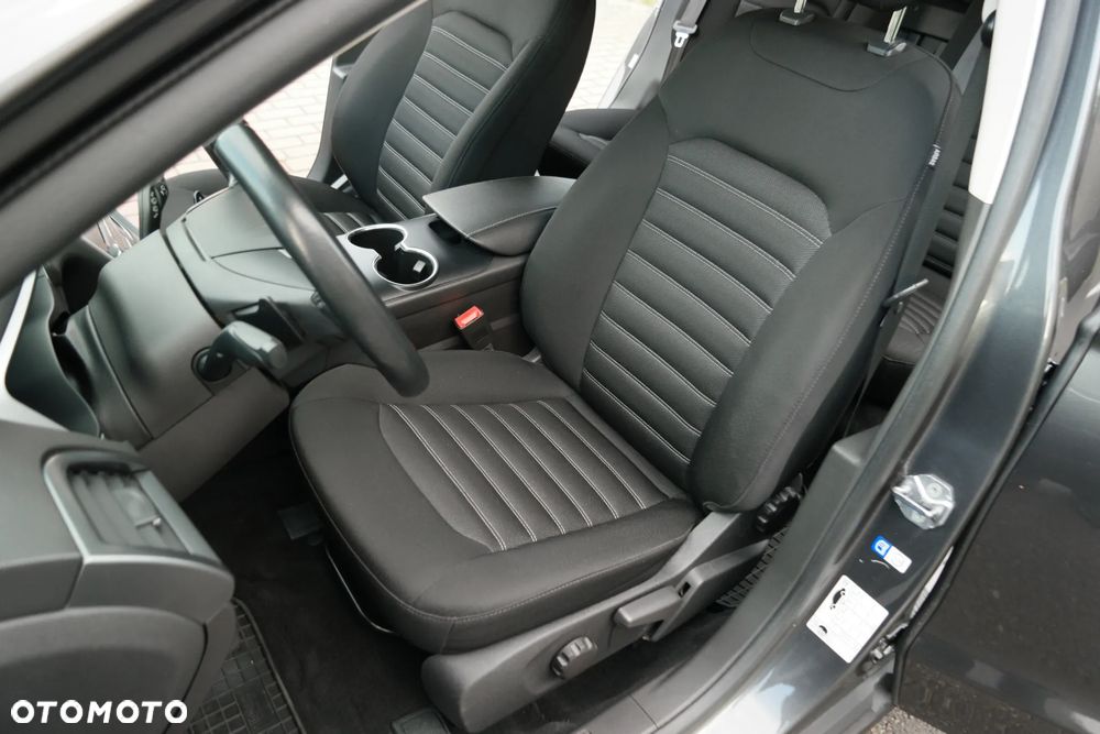 Ford Mondeo - 27