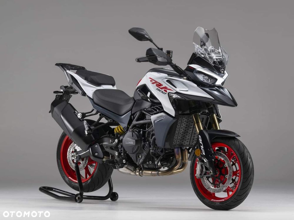 Benelli Inny - 3
