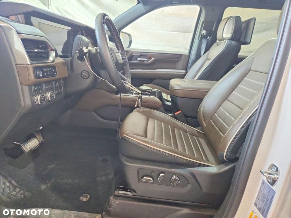 GMC Yukon - 7