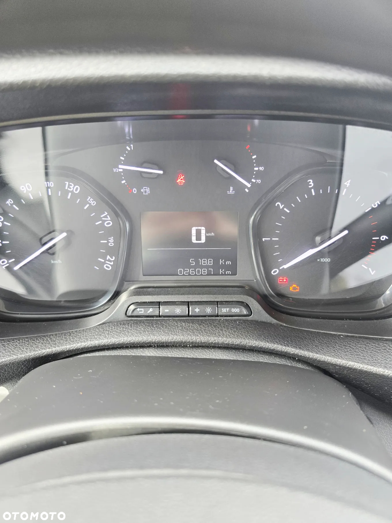 Opel VIVARO - 22