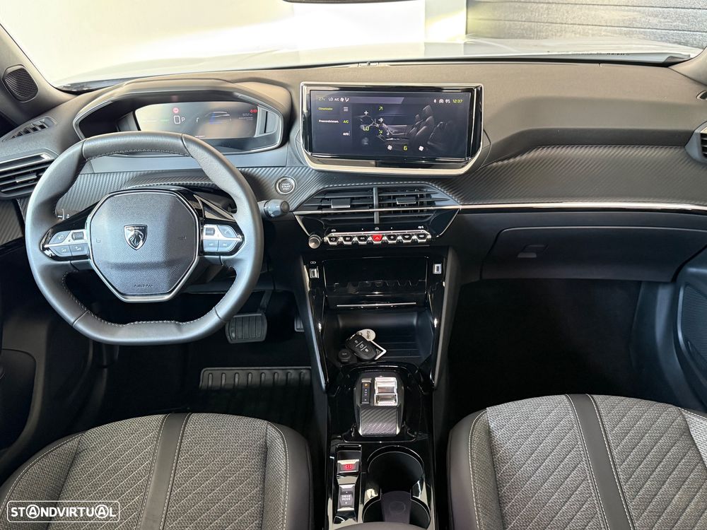 Peugeot e-2008 54 kWh Allure - 6